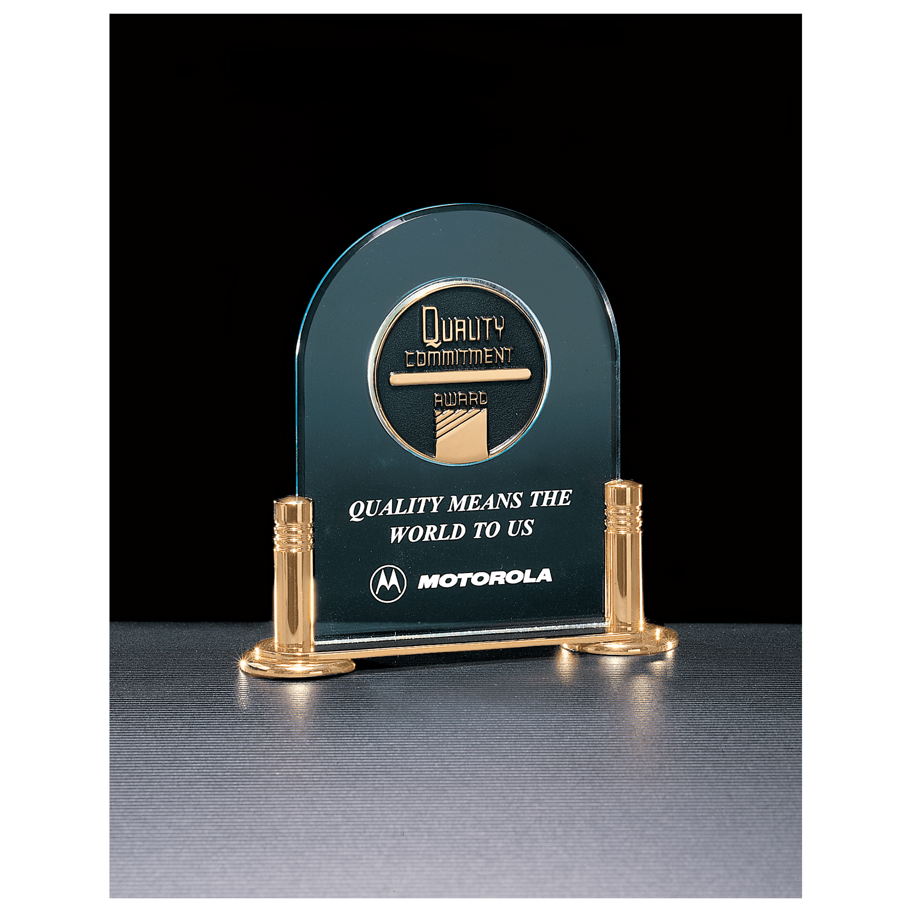 6" x 6" Airflyte Series Jade Acrylic with Gold-Plated Brass Base and 2 1/2" CAM Insert